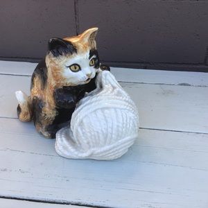 Vintage Ceramic Large Kitty With Yarn